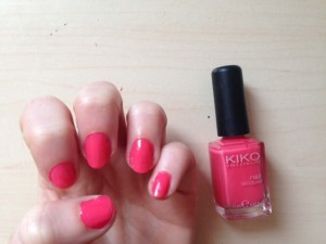 Easy Flower Nail Art 