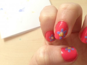Easy Flower Nail Art 